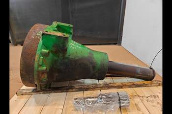 salg af Achstrichter John Deere 8320R LINKS