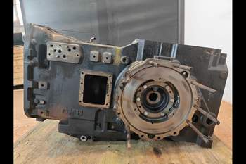 salg af Hinterachsen New Holland T6.175
