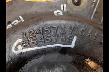 salg af Vorderachsgehäuse John Deere 8R 370 RECHT