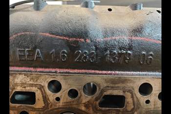 salg af Zylinderkopf Case Optum 300 