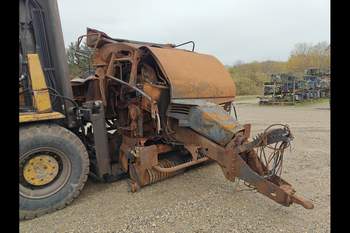 salg af Kuhn SB 1290 Baler