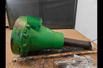 salg af Achstrichter John Deere 8370R RECHT