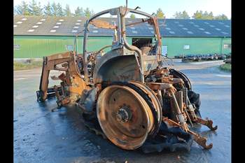 salg af New Holland T7060 traktor
