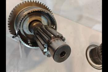 salg af Getriebe Teile New Holland T7060