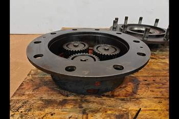 salg af Endandtrieb Vorderachse New Holland B115C RECHT