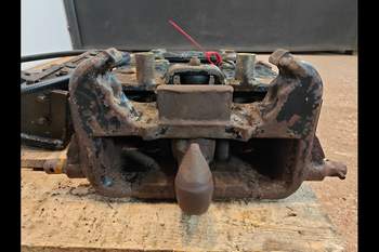 salg af Anhängerkupplung Case Maxxum 5120