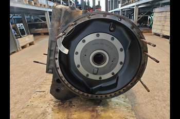 salg af Hinterachsen Massey Ferguson 8730
