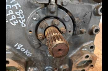salg af Zapfwellengetriebe Massey Ferguson 8730