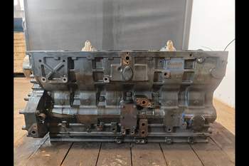 salg af Shortblock Massey Ferguson 8730