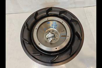 salg af Schwungrad Massey Ferguson 8730 