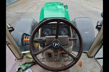 salg af John Deere 6920 traktor