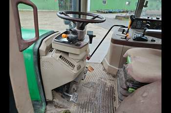 salg af John Deere 6920 traktor