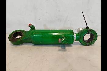 salg af Hydraulische zylinder John Deere 8400R 