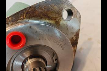 salg af Hydraulik Pump John Deere 8400R