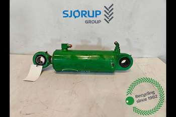 salg af John Deere 8400R RIGHT Lift Cylinder