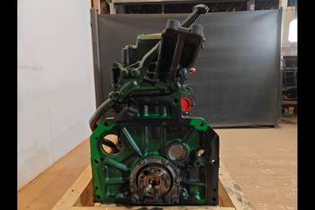 salg af Motor John Deere 8400R