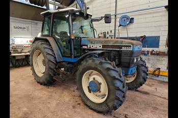 salg af Ford 8240 traktor