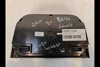 salg af Armaturenbrett Ford 8240