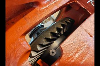 salg af Hinterachsen New Holland TS100