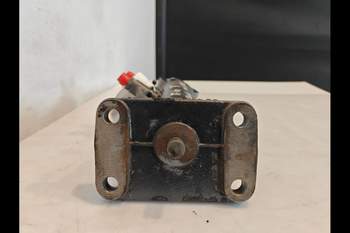 salg af Hydraulische zylinder Massey Ferguson 6718S