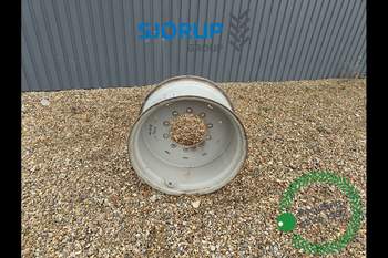 salg af Massey Ferguson 6718S RIGHT Front Rim