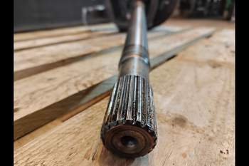 salg af Endandtrieb Vorderachse Massey Ferguson 6718S RECHT
