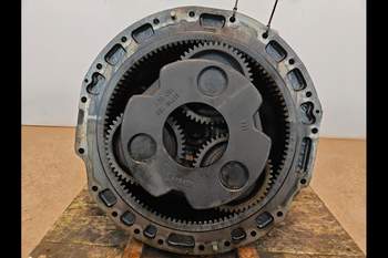 salg af Achstrichter Massey Ferguson 6718S RECHT