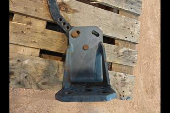 salg af Kotflügel Vorne New Holland M135 RECHT