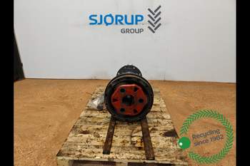 salg af New Holland M135 RIGHT Rear Half Axle