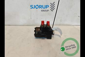 salg af New Holland M135  Steering Unit