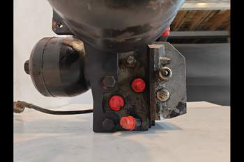 salg af Affjedringsventil Massey Ferguson 7495