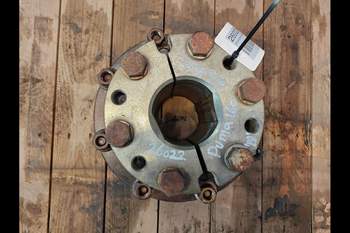 salg af Case Puma 160 LEFT Rear wheelhub (Amercian type)