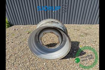 salg af Case Puma 160 LEFT Front Rim
