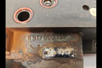 salg af Case Puma 160 Hydraulic Valve support