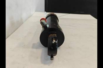 salg af Case Puma 160 LEFT Lift Cylinder