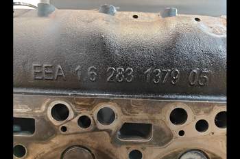 salg af Case Puma 160 Cylinder Head