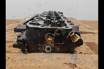 salg af Case Puma 160 Cylinder Head