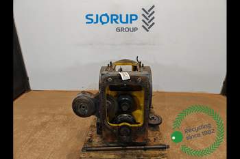 salg af New Holland 8870  Rear Transmission