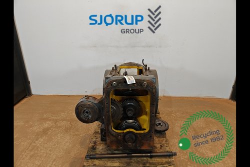 salg af Hinterachsen New Holland 8870