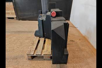 salg af Kraftstofftank New Holland 8870 
