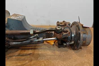 salg af Vorderachse New Holland 8870