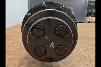 salg af Vorderachse New Holland 8870