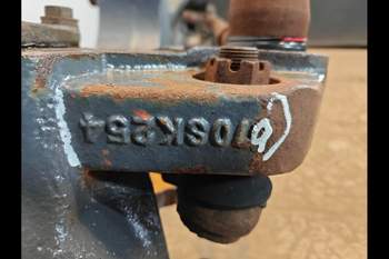 salg af Vorderachse New Holland 8870