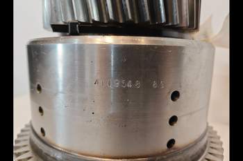 salg af Växellådor Delar New Holland 8870
