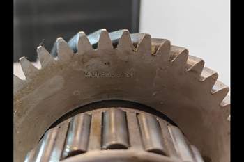 salg af Växellådor Delar New Holland 8870