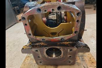 salg af Hinterachsen New Holland G190
