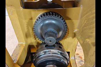 salg af Hinterachsen New Holland G190
