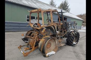 salg af New Holland TM165 traktor