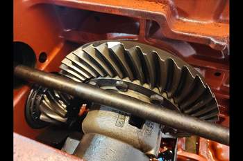salg af Hinterachsen New Holland TM165 