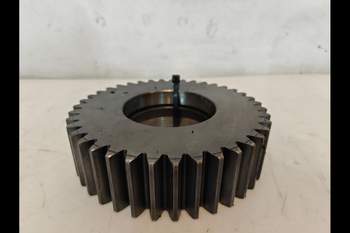 salg af Getriebe Teile New Holland TM165